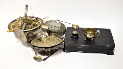 Lot 644 - A quantity of silver plated items