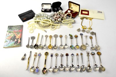 Lot 152 - A collectors' lot