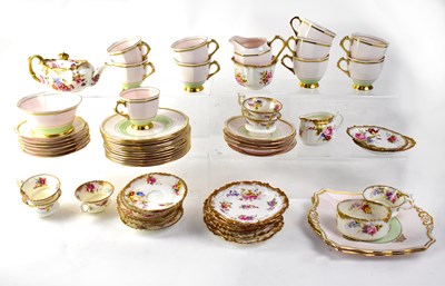Lot 226 - A Hammersley & Co six-setting tea service