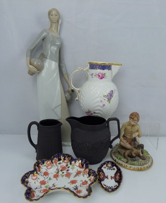 Lot 268 - Various items of vintage and antique collectible pottery
