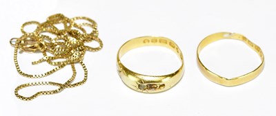 Lot 2420 - An 18ct yellow gold ring, approx. 3g, a 22ct...