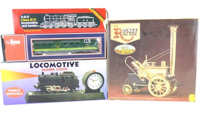 Lot 219 - Various railway related toys and collectibles