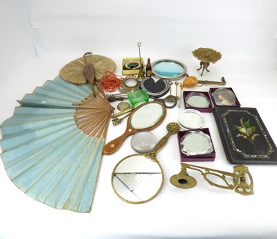 Lot 181 - Various mixed collectibles