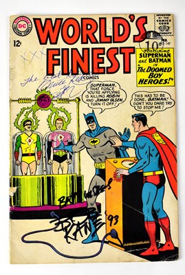 Lot 571 - BRUCE LEE
