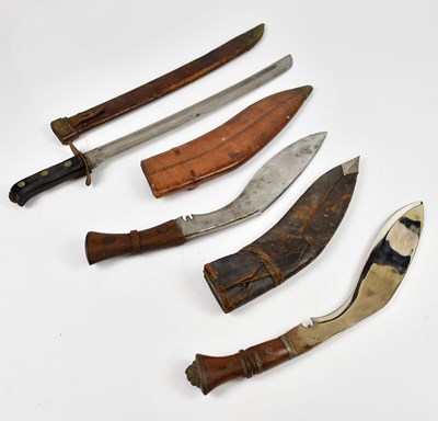 Lot 690 - A WWII British army Gurkha issue kukri dated...
