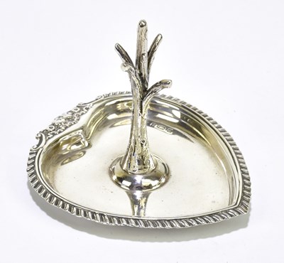Lot 1339 - DEAKIN & FRANCIS; a Edward VII hallmarked...