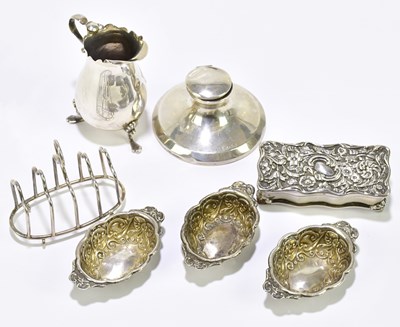 Lot 1323 - HENRY WILLIAMSON LTD; a George V hallmarked...