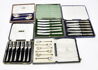 Lot 1207 - WILLIAM SUCKLING LTD; an Elizabeth II...