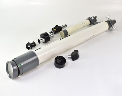 Lot 421 - GREENKAT; a boxed T-705 77x1000 telescope.