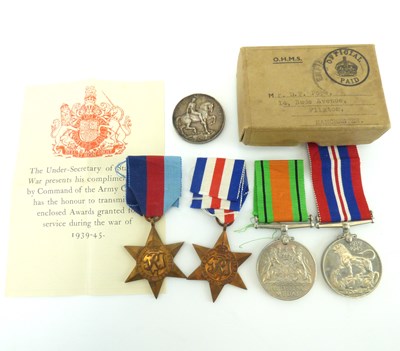 Lot 457 - A WWI War Medal