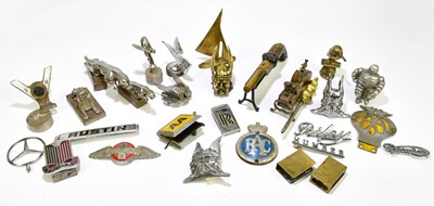 Lot 2023 - AUTOMOBILIA RELATED ITEMS; assorted vintage...