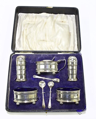 Lot 1364 - GORHAM MANUFACTURING CO; a cased George V...