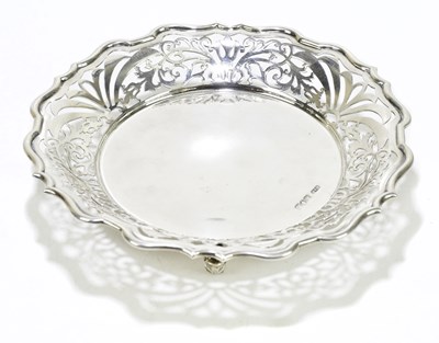 Lot 1107 - OLIVANT & BOTSFORD; an Edwardian hallmarked...