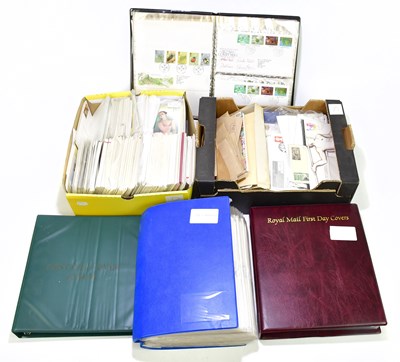 Lot 1609 - A quantity of assorted postcards to include...