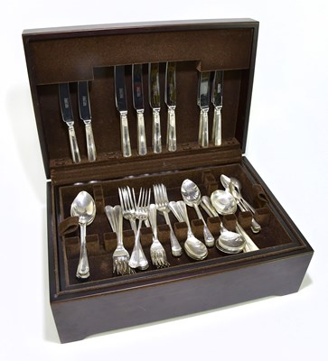 Lot 1167 - UNITED CUTLERS LTD; an Elizabeth II hallmarked...