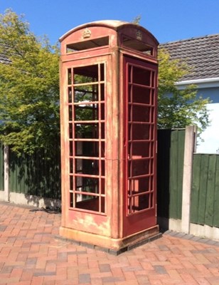 Lot 2000 - A K6 telephone box cast by the Lion Foundry,...