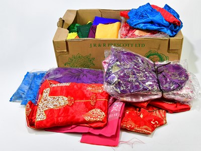 Lot 1190 - A large collection of Oriental items to...