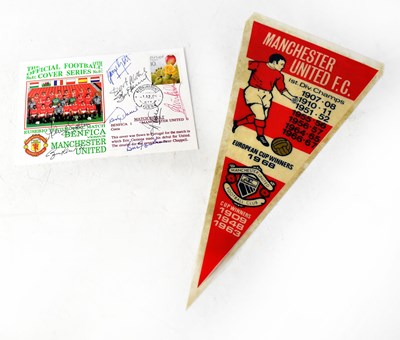 Lot 460 - MANCHESTER UNITED