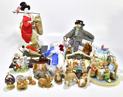 Lot 1677 - A mixed lot of assorted ceramics and ornaments...