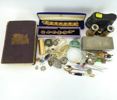 Lot 176 - Various mixed collectibles to include