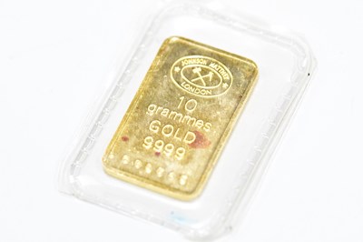 Lot 9 - A small Johnson Matthey 10grammes gold 9999...