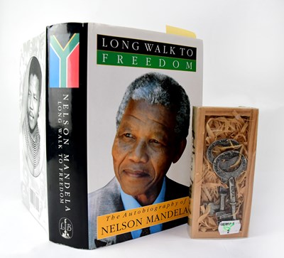 Lot 553 - NELSON MANDELA