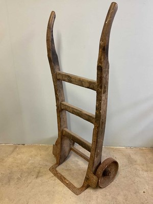 Lot 372 - A vintage barrel truck, height 107cm, width 46cm