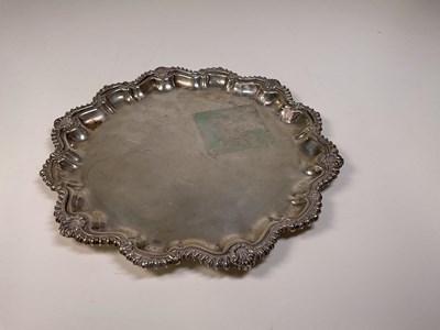 Lot 1011 - BARKER BROTHERS SILVER LTD; a George V...
