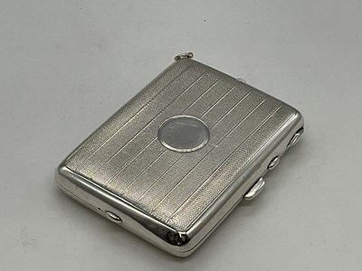 Lot 1030 - WILLIAM NEALE & SON LTD; a George V hallmarked...