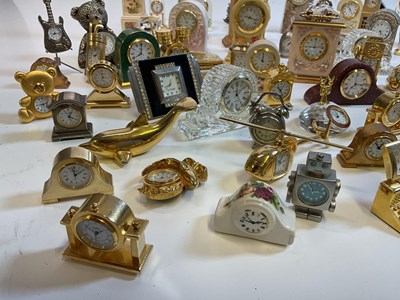Lot 322 - Quantity of miniature clocks.