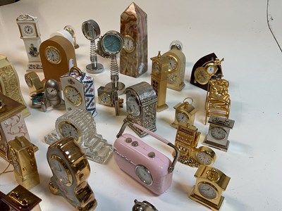 Lot 322 - Quantity of miniature clocks.