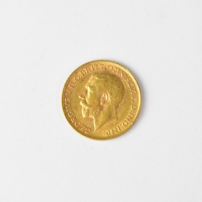 Lot 861 - A George V sovereign 1911, George and Dragon,...