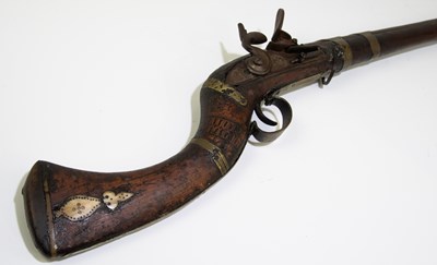 Lot 576 - A 19th century twenty bore Jezail flintlock...