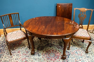 Lot 2381 - An early 20th century mahogany wind-out...