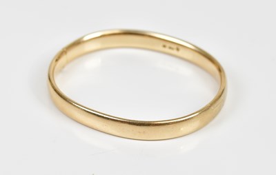 Lot 2170 - A 9ct yellow gold snap bangle, approx weight...
