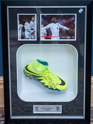 Lot 1309 - DANNY WELBECK; an autographed personalised...