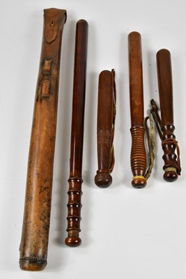 Lot 452 - A Victorian horseman's truncheon in spring...