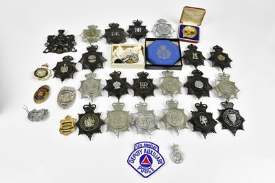 Lot 496 - A collection of British and American police...
