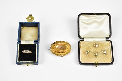 Lot 2178 - A Victorian 15ct yellow gold mourning brooch...