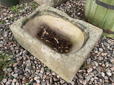 Lot 362 - A stone trough, 19 x 46 x 31cm.