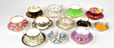 Lot 1492 - An assorted collection of tea cups and saucers,...