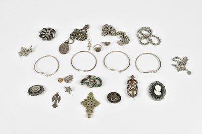 Lot 2156 - A collection of silver and white metal...