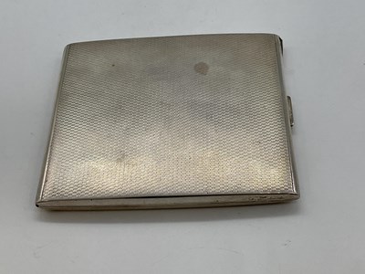 Lot 1088 - A George V hallmarked silver cigarette case of...