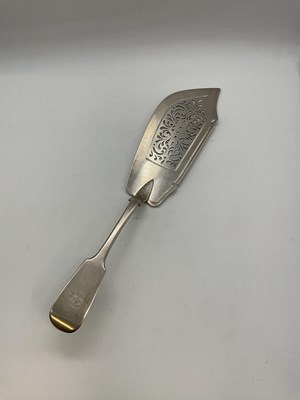 Lot 1055 - An early Victorian hallmarked silver Fiddle...