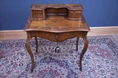 Lot 2335 - A late 19th century French walnut bonheur du...