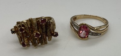 Lot 1218 - Two 9ct yellow gold dress rings, one with...