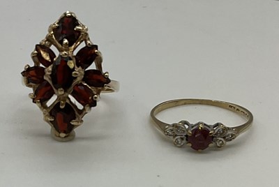 Lot 1248 - Two 9ct yellow gold dress rings, one set with...