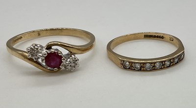 Lot 1249 - Two 9ct yellow gold dress rings, combined...