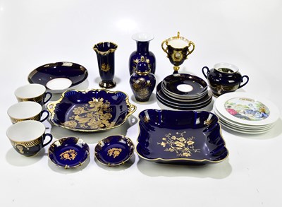 Lot 2146 - A small quantity of ceramics to include a part...