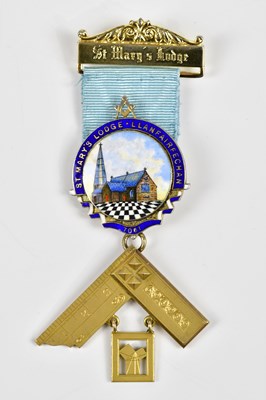 Lot 1424 - MASONIC INTEREST; a past master's jewel for a...